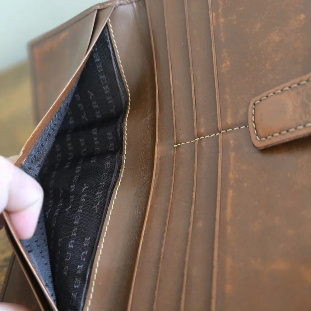 Burberry Beige Vintage Bucket Bag And Wallet - Picture 10 of 11